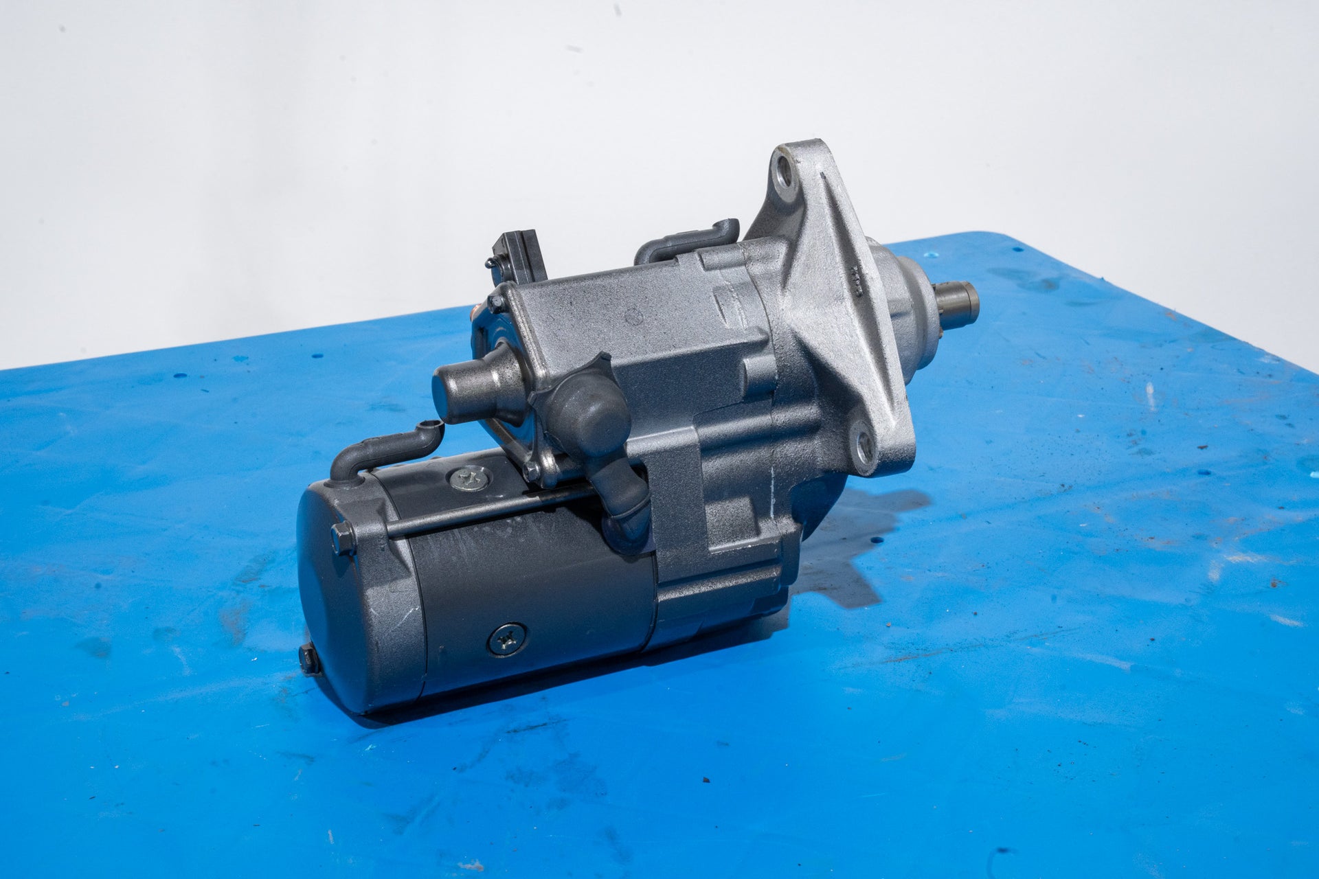 DENSO STARTER MOTOR - 504379159