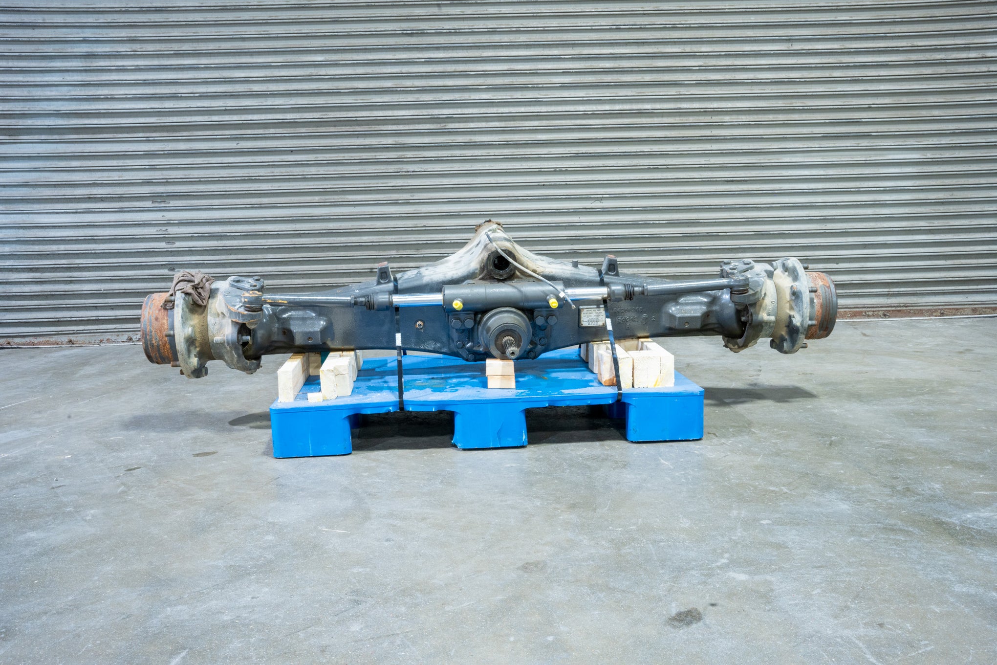 Front Axle - 84263653U