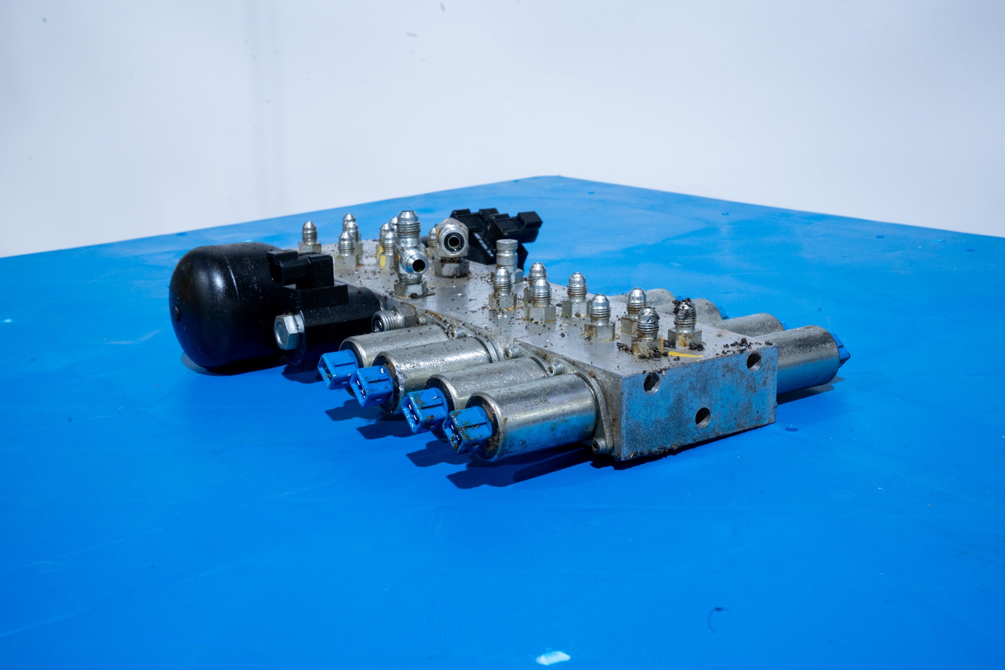 Case Hydraulic Control Valve-590sn Backhoe - 87434621U