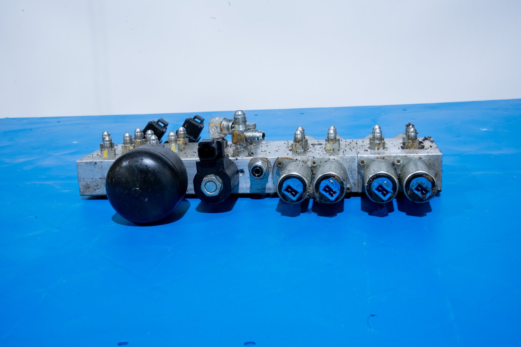 Case Hydraulic Control Valve-590sn Backhoe - 87434621U