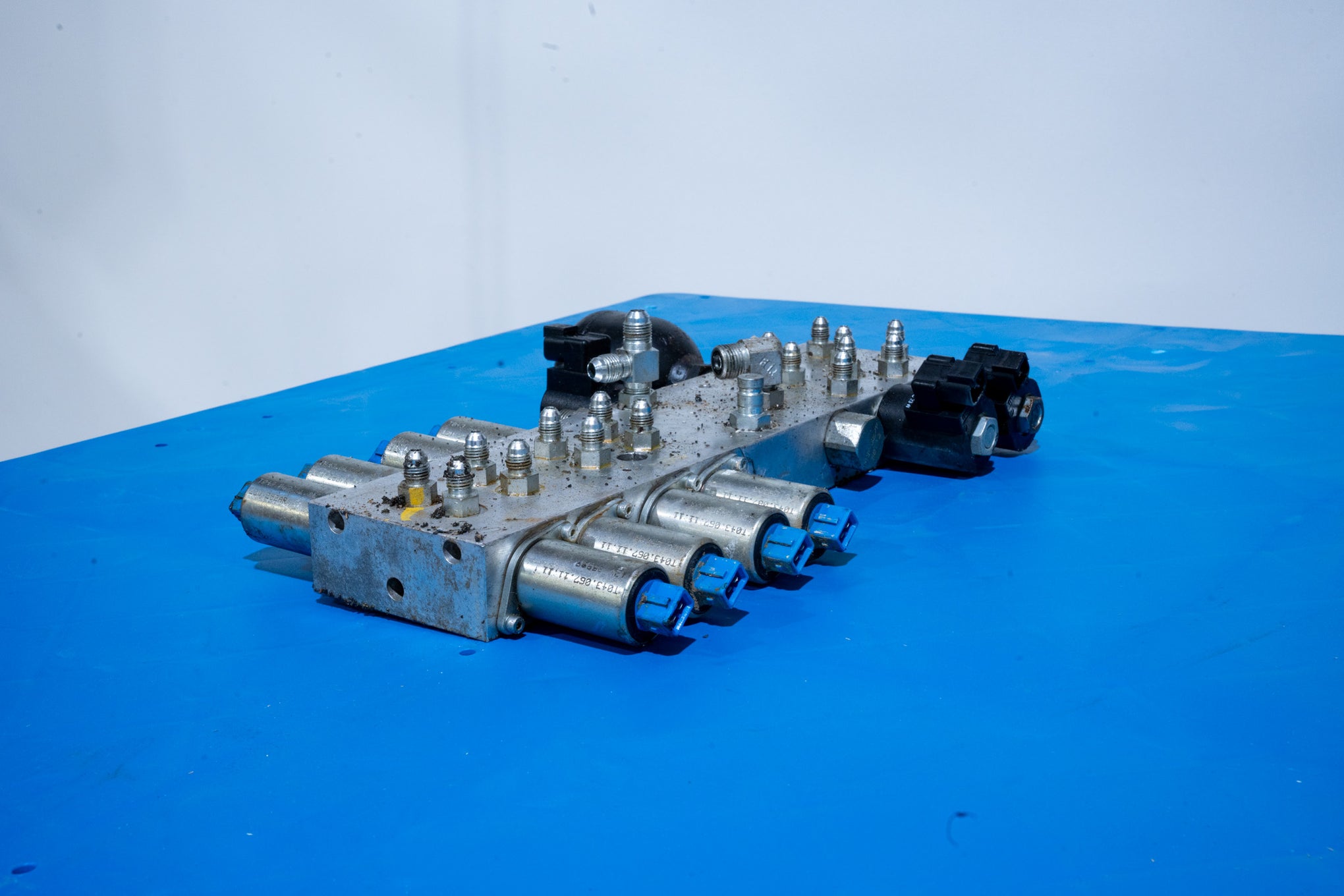 Case Hydraulic Control Valve-590sn Backhoe - 87434621U