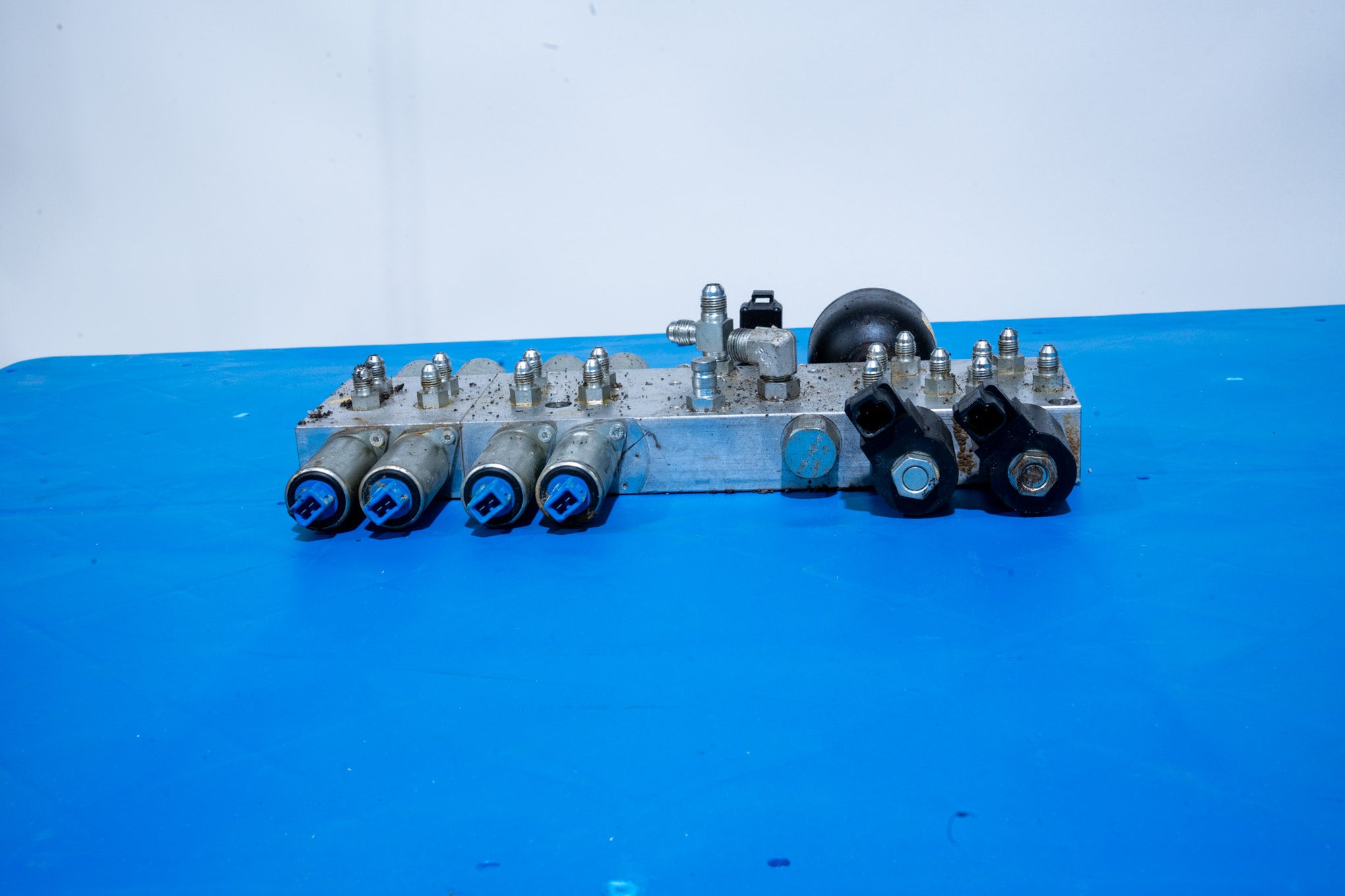 Case Hydraulic Control Valve-590sn Backhoe - 87434621U