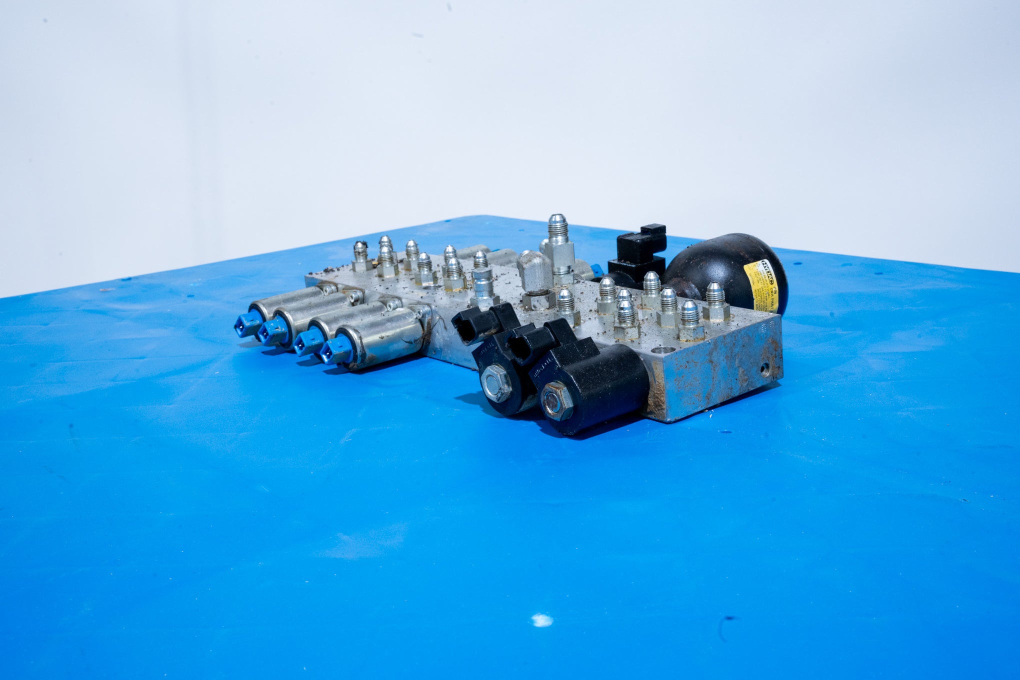 Case Hydraulic Control Valve-590sn Backhoe - 87434621U