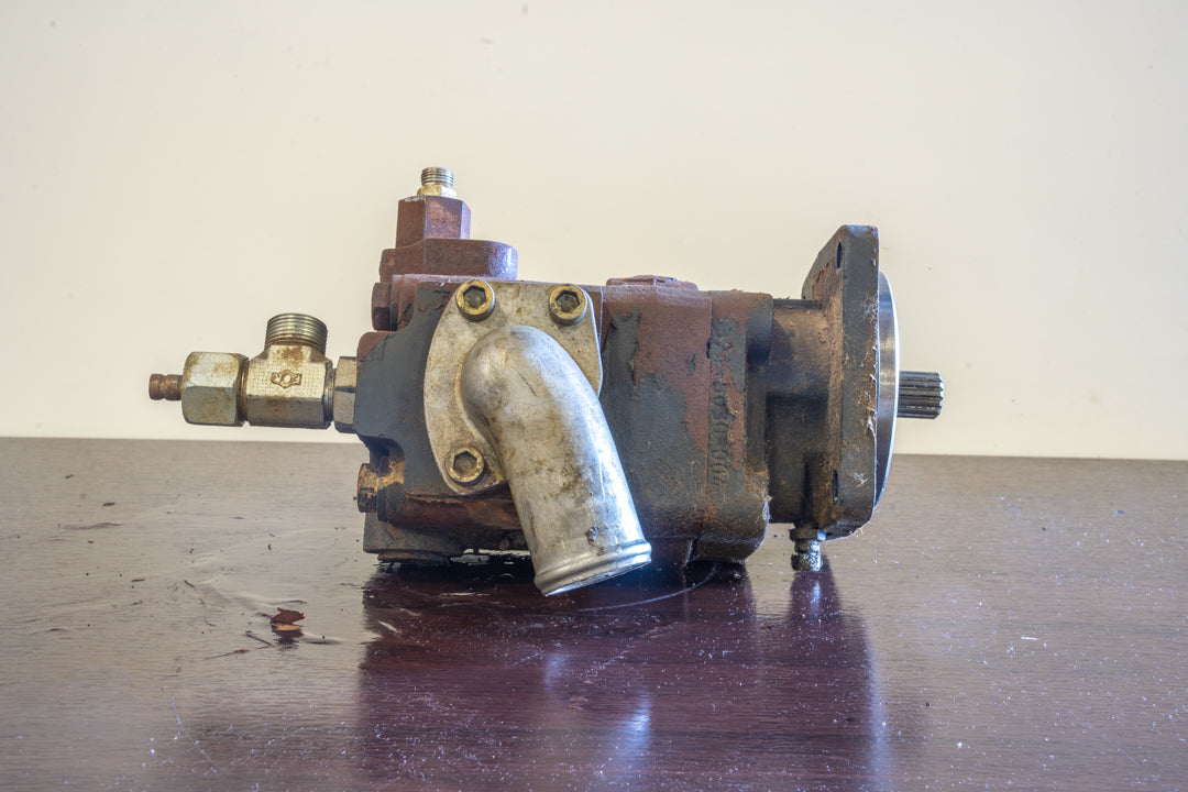 580N Backhoe Hydraulic Pump