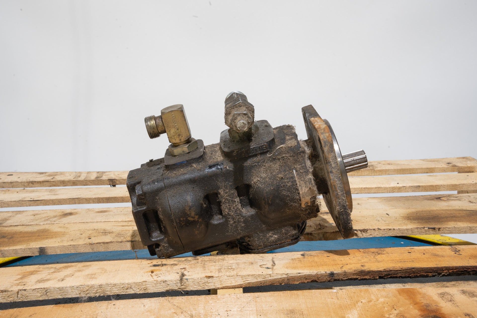 Hydraulic Pump - 84218965U