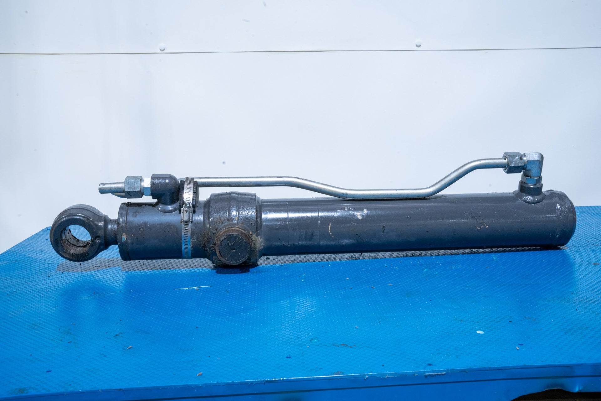 Loader Bucket Cylinder - 84421601U