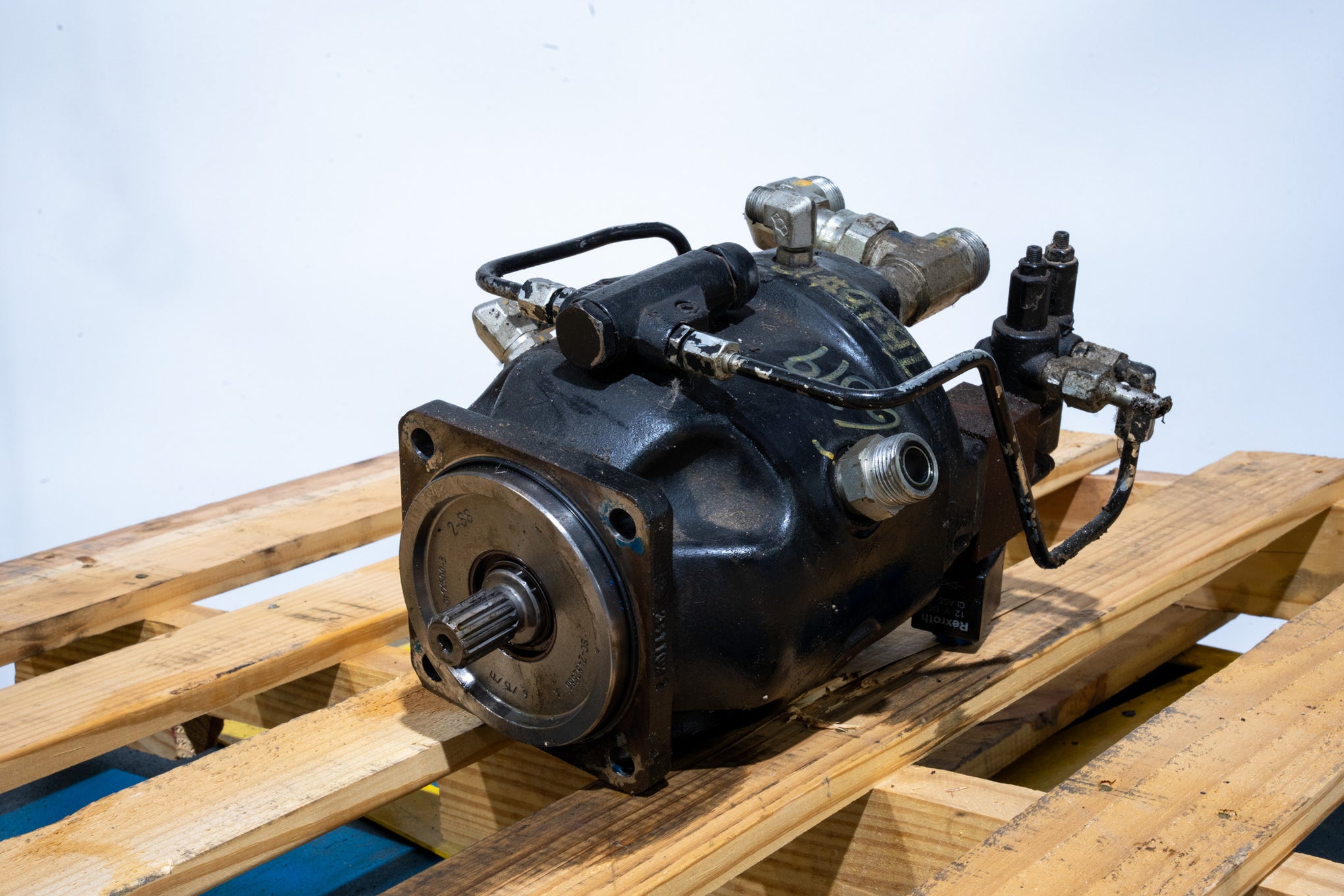 Hydraulic Pump - 84218971U