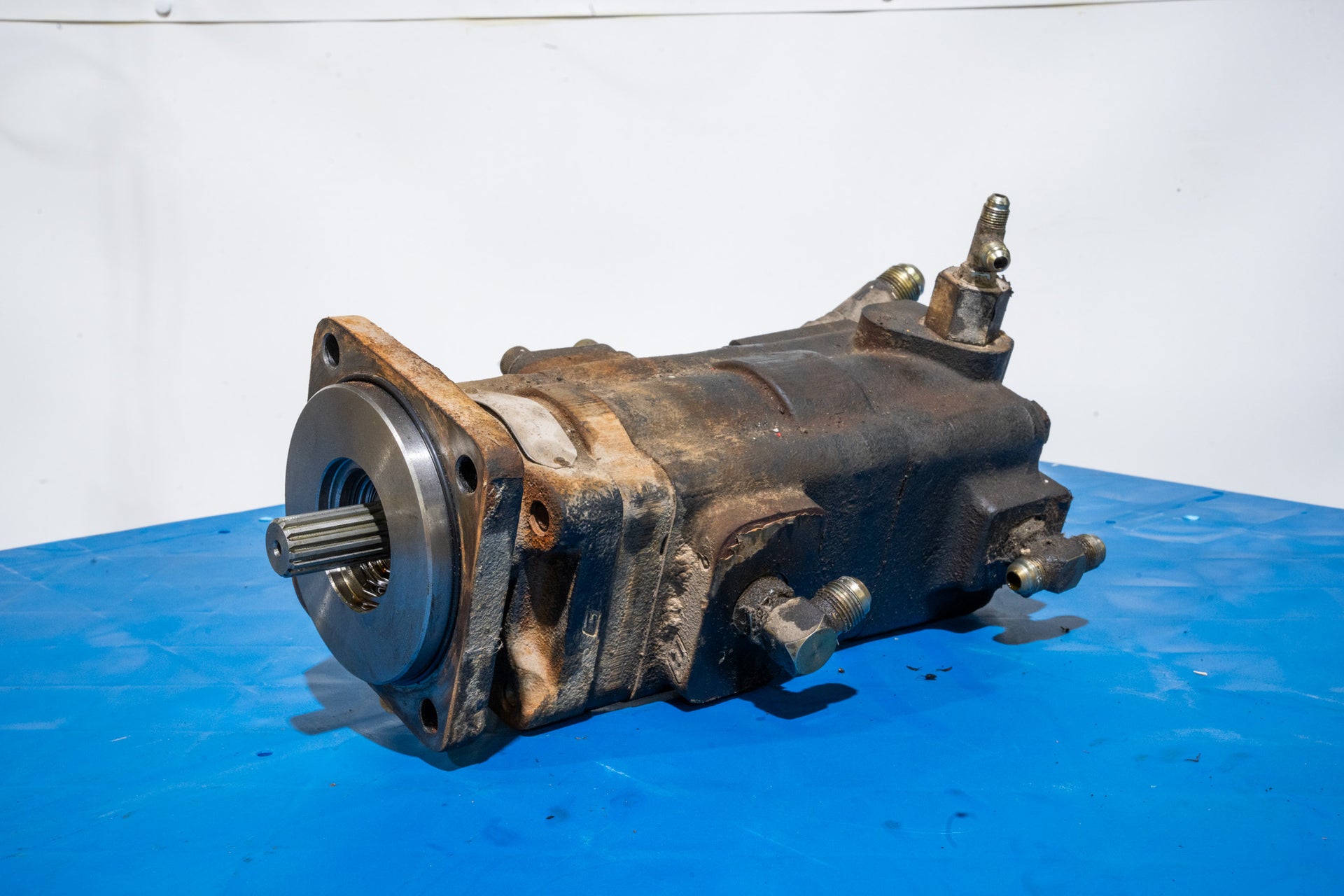 Hydraulic Pump - 87434674U