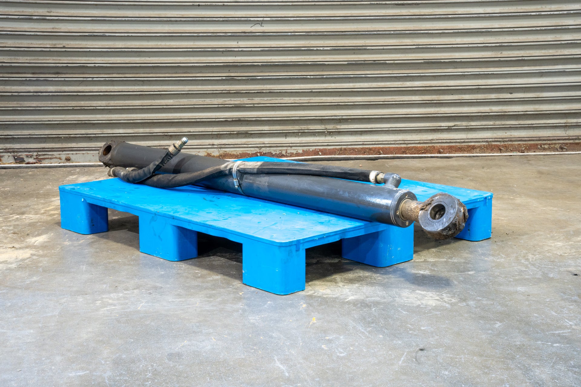 Lift Cylinder - 51659659U