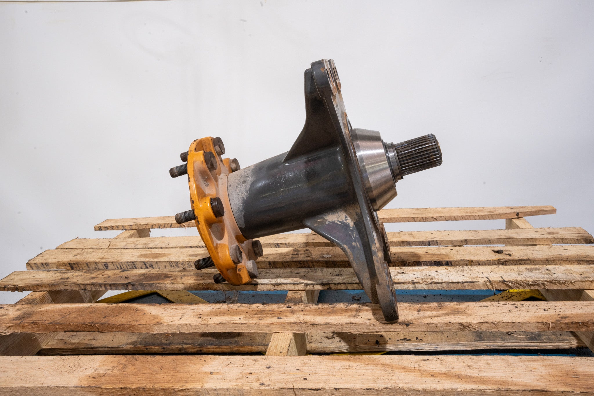 SV185 Skid Steer Axle - 48024993U – Tractor Part Direct