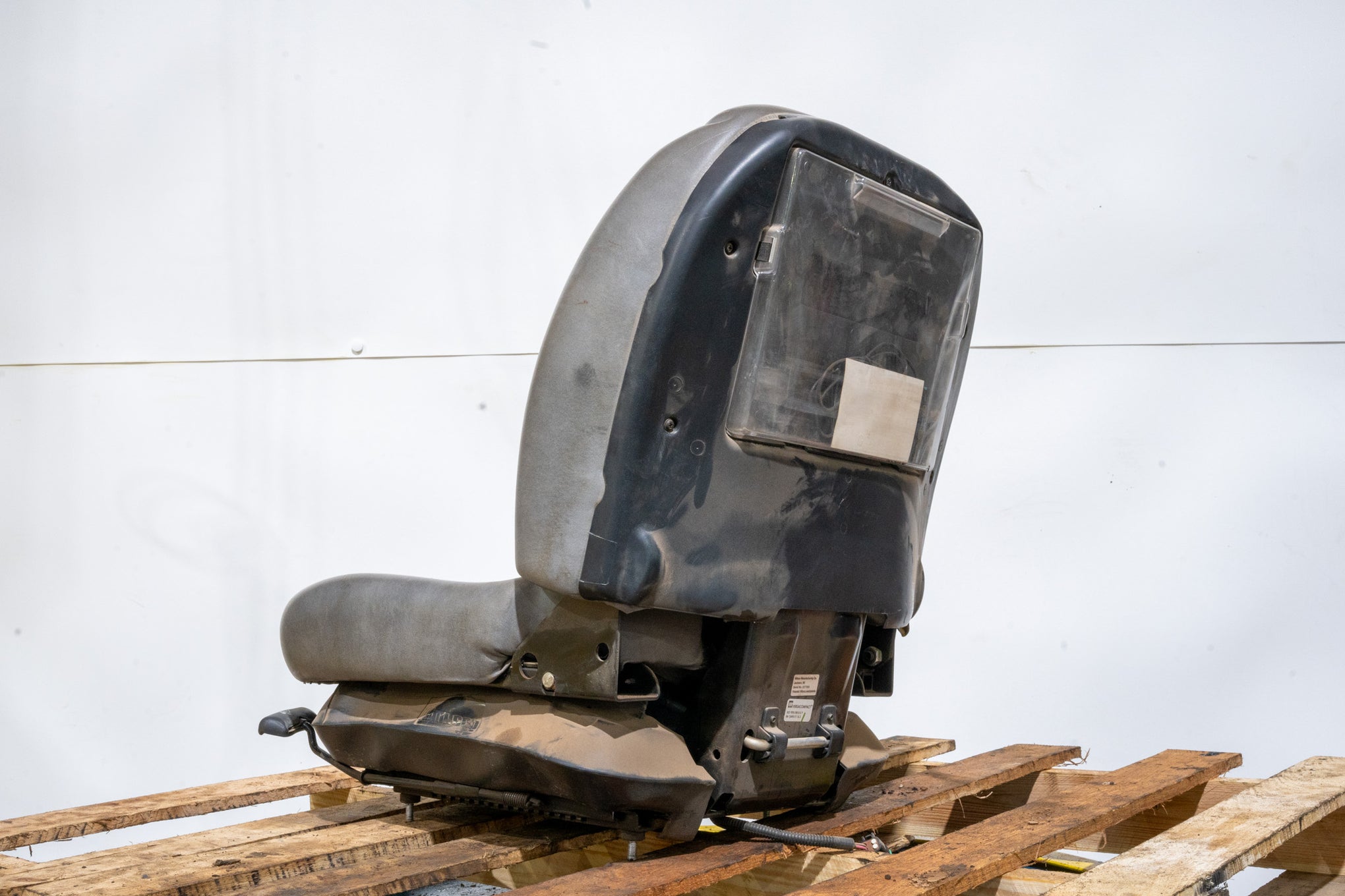 Seat - 48009740U