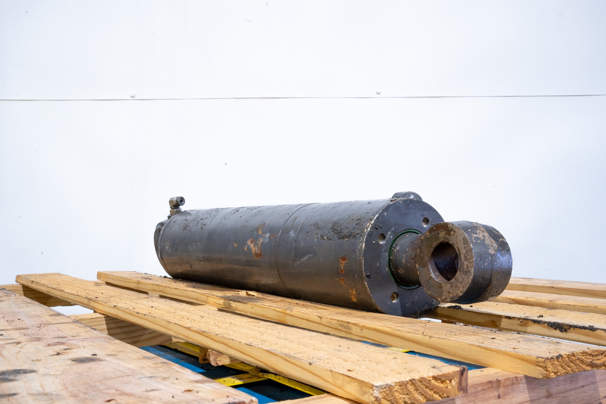 Outrigger Cylinder - 84421609U