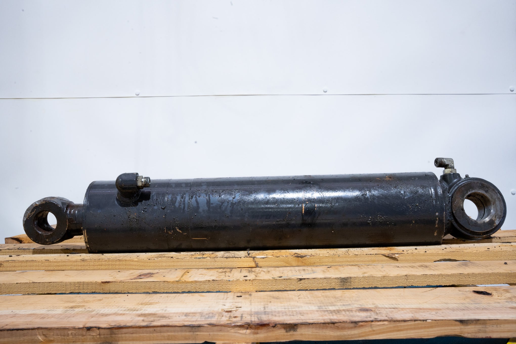 Outrigger Cylinder - 84421609U