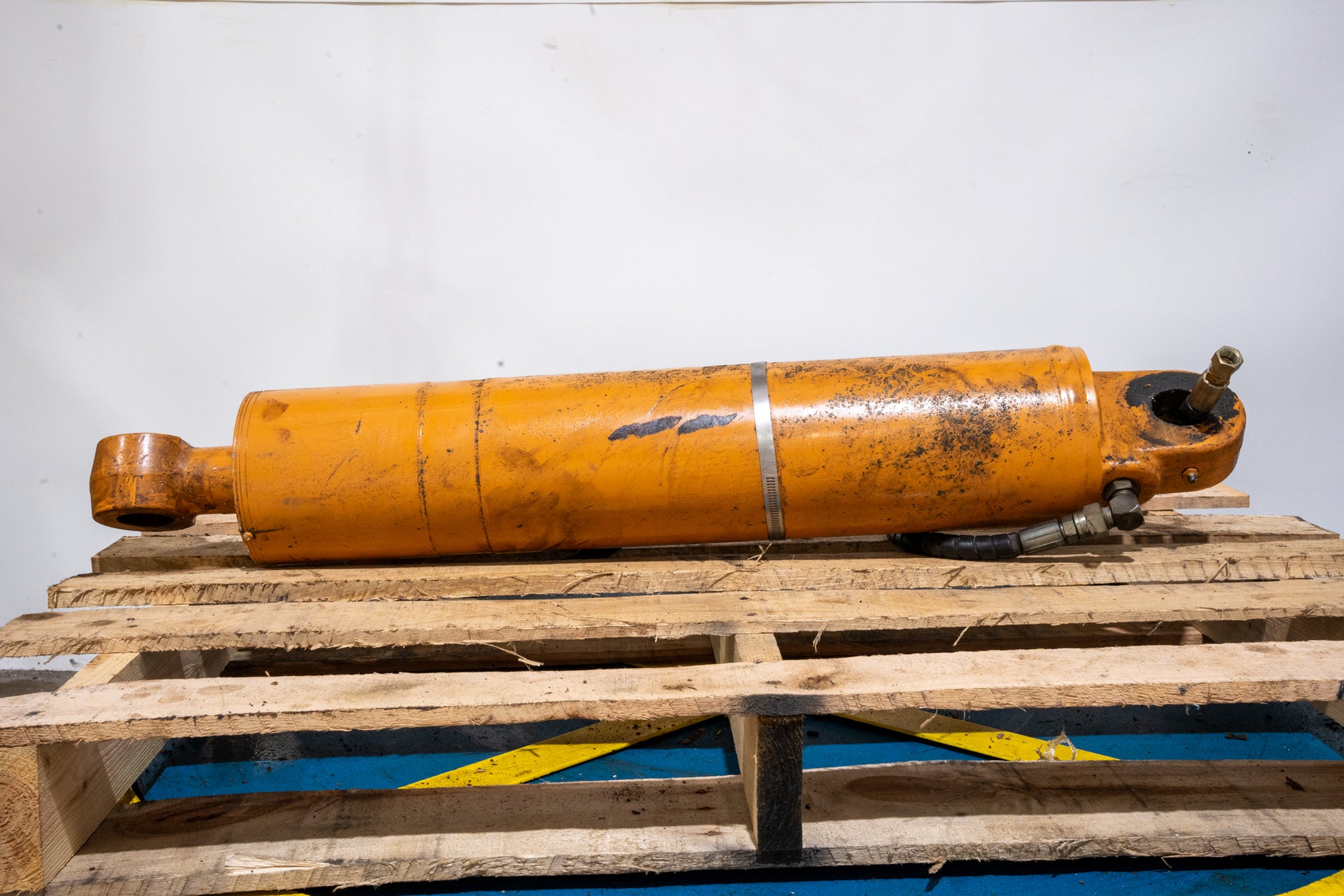 Outrigger Cylinder - 177257A1U