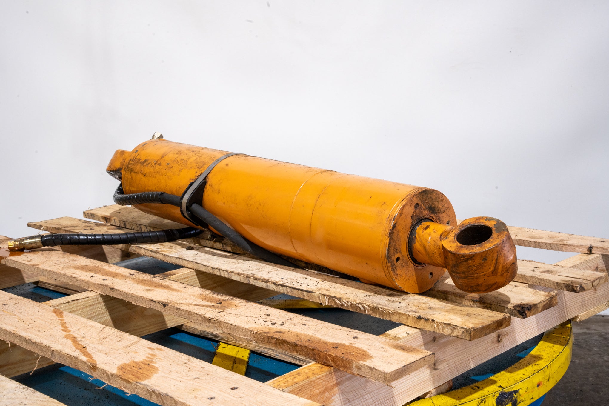 Outrigger Cylinder - 177257A1U