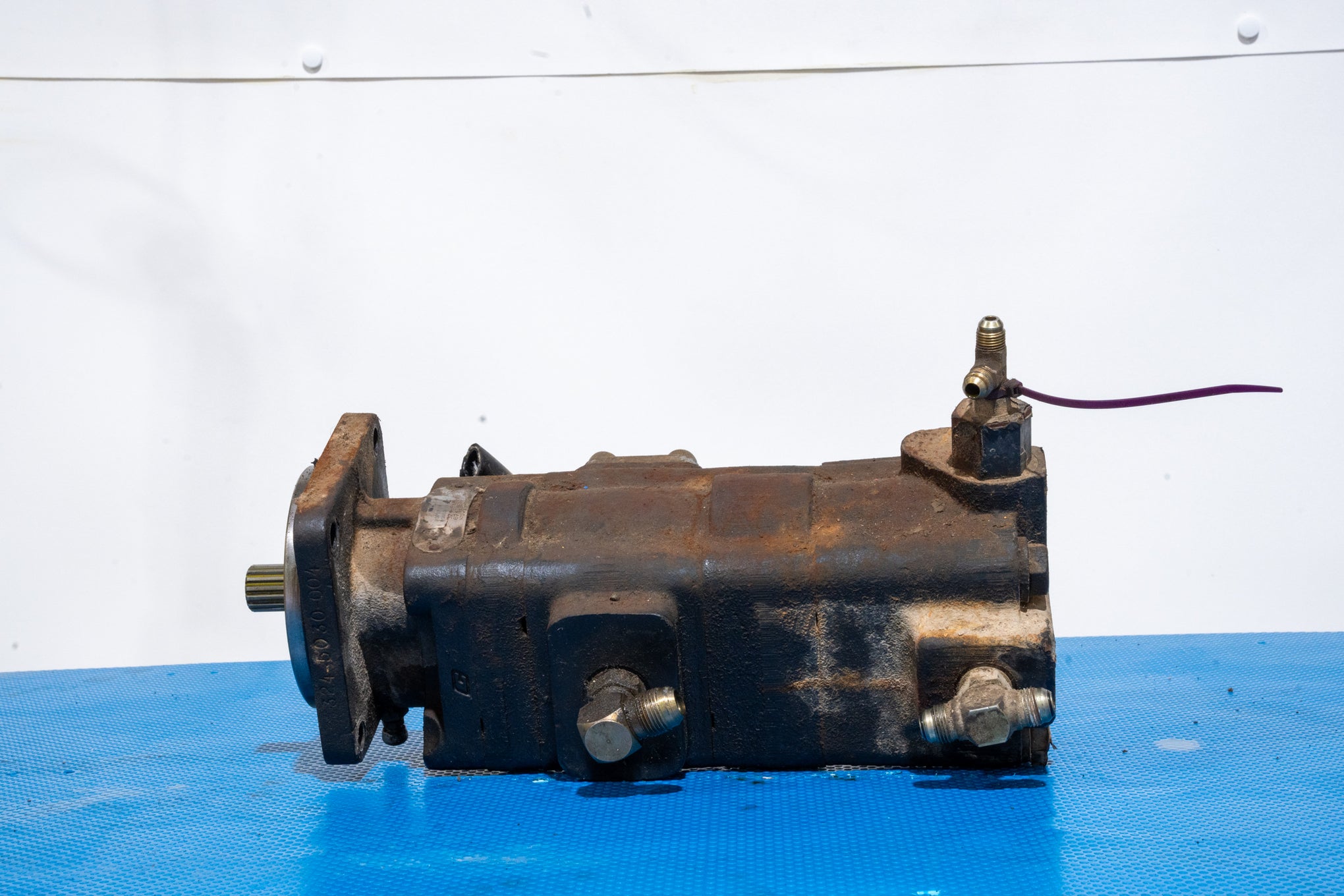 Hydraulic Pump - 87434674U