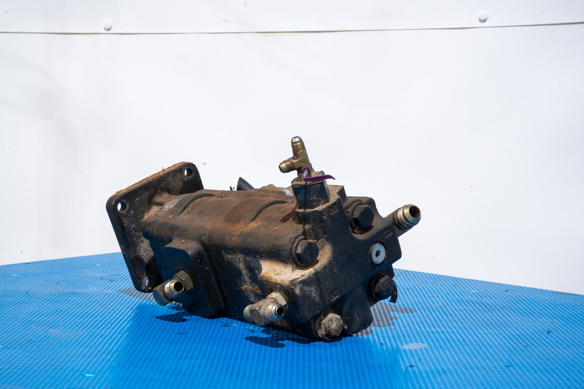 Hydraulic Pump - 87434674U