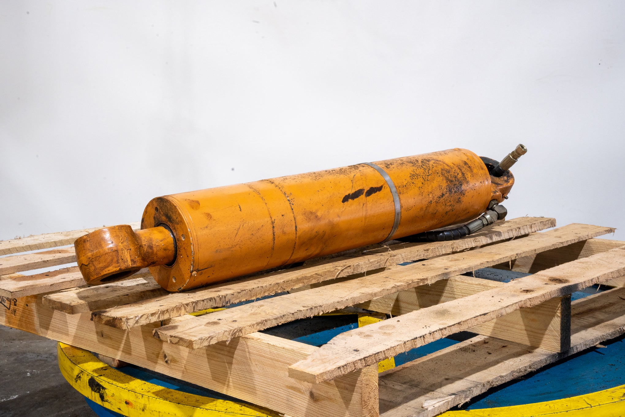 Outrigger Cylinder - 177257A1U