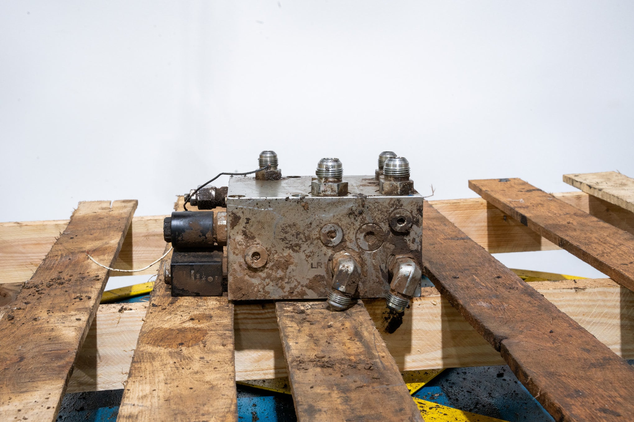 Hydraulic Valve - 90484605U