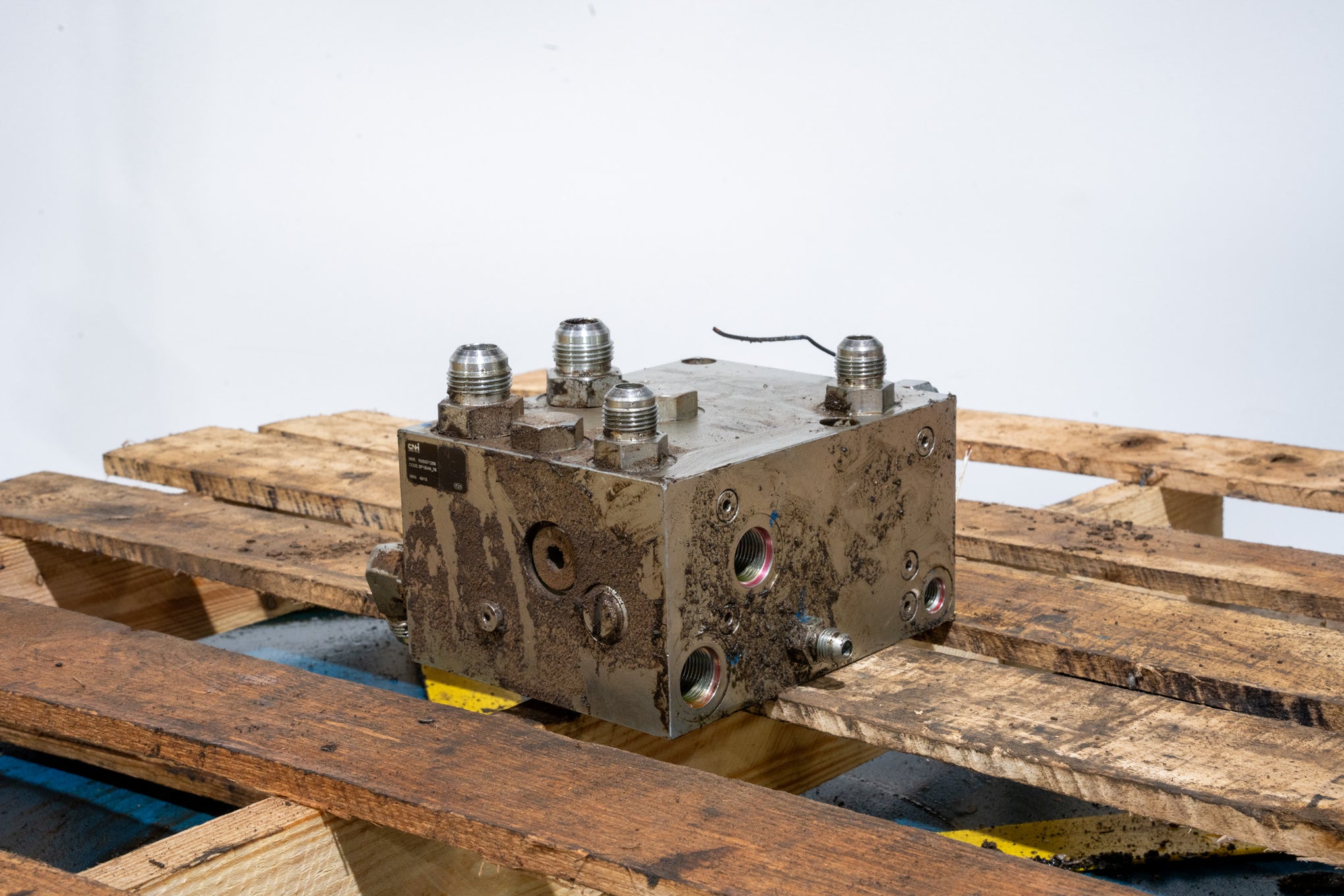 Hydraulic Valve - 90484605U