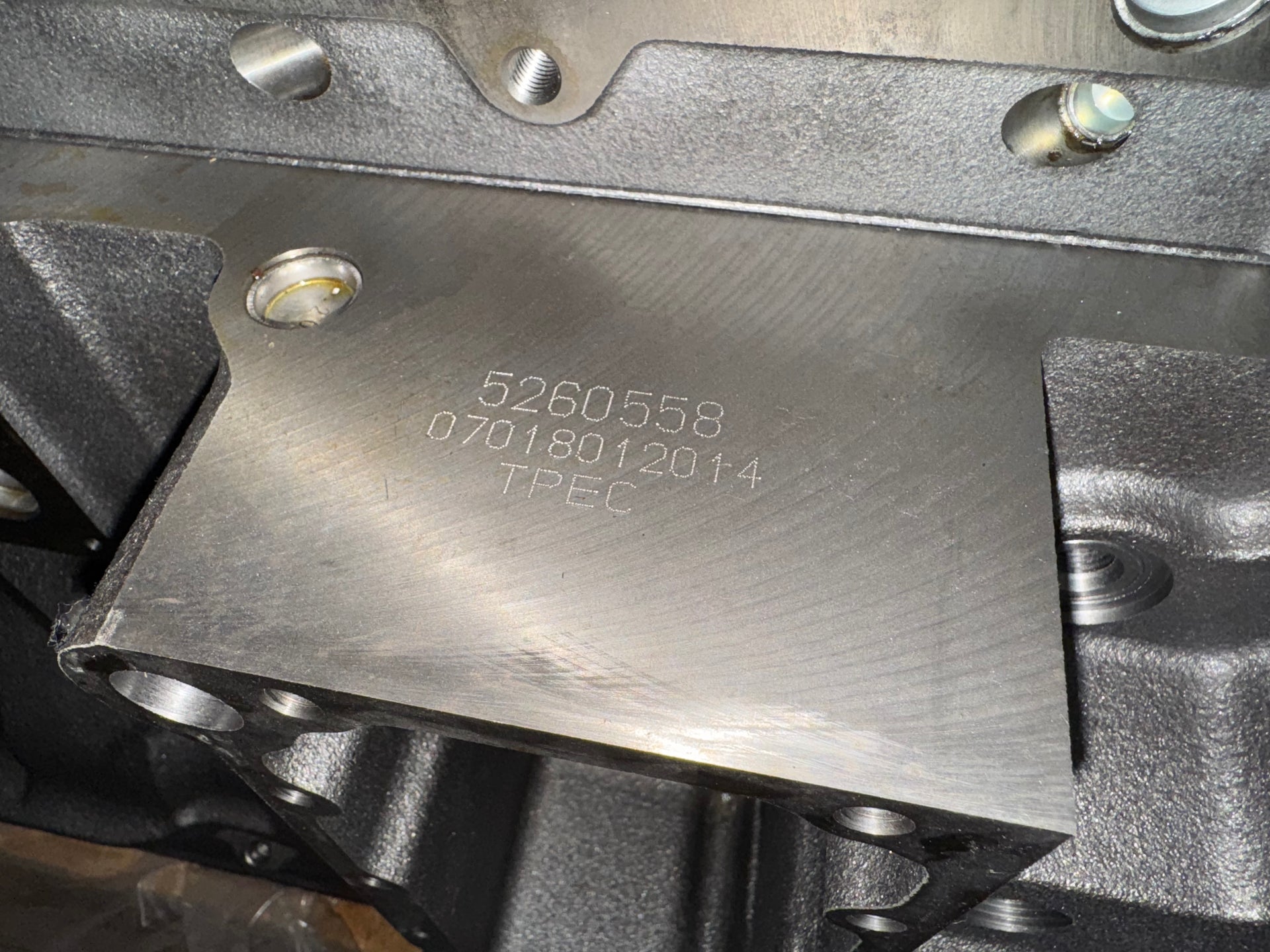 Cummins ISL 9L Reman Long Block - 5260558