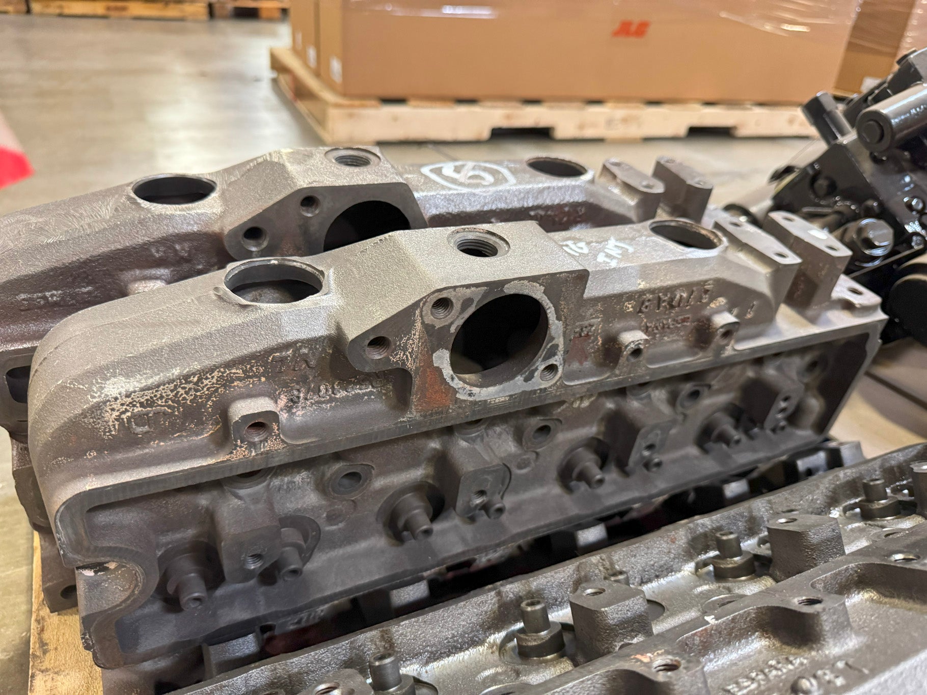 Cylinder head for JD4045S engines.