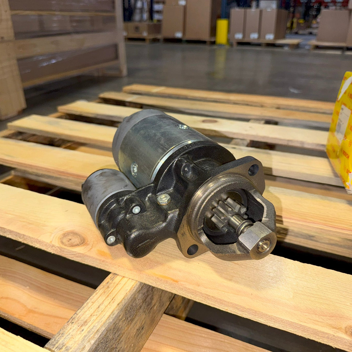 New Bosch 12V Starter - 1362041