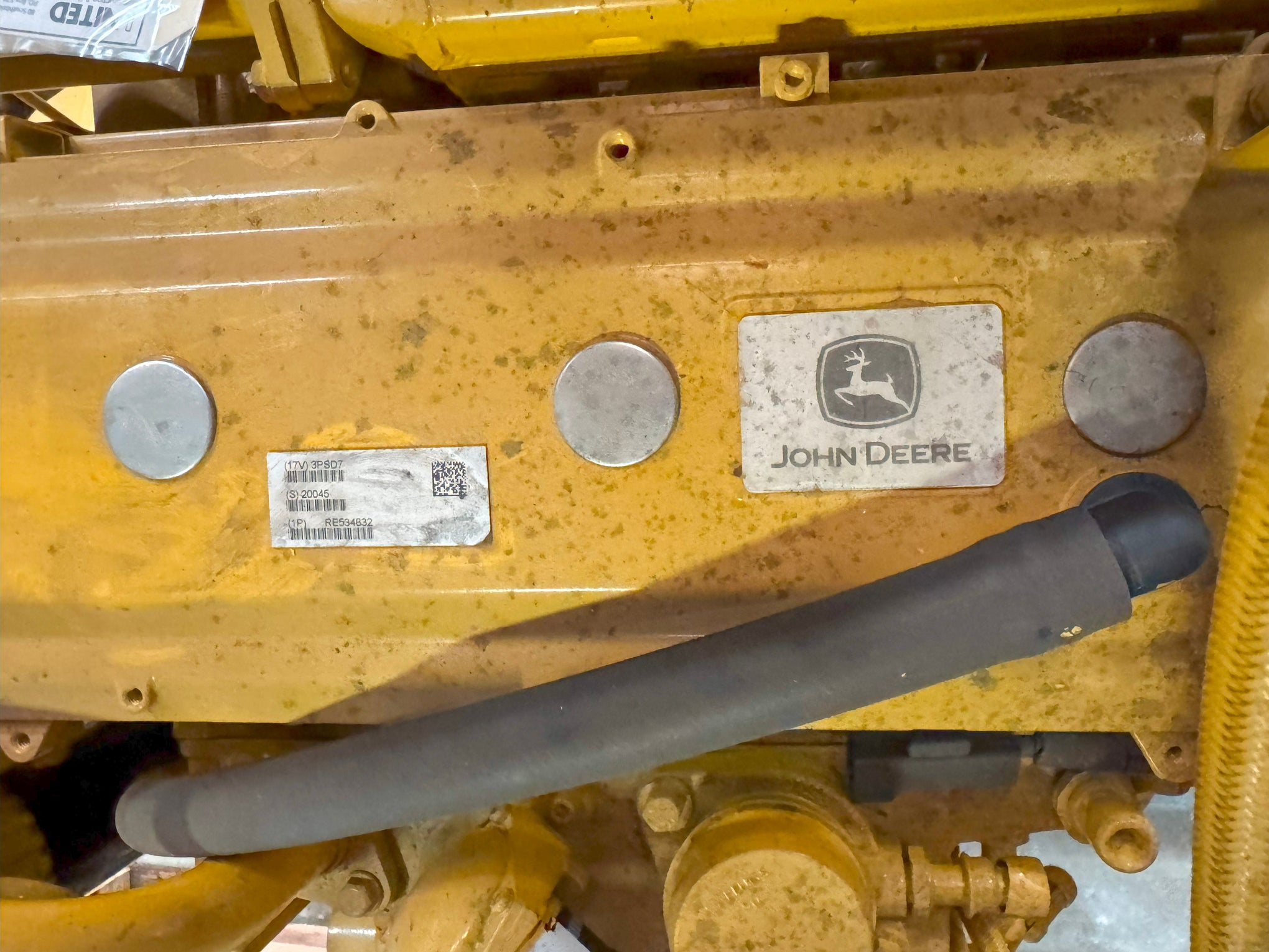 New John Deere 6068 6.8L Engine - R525596B