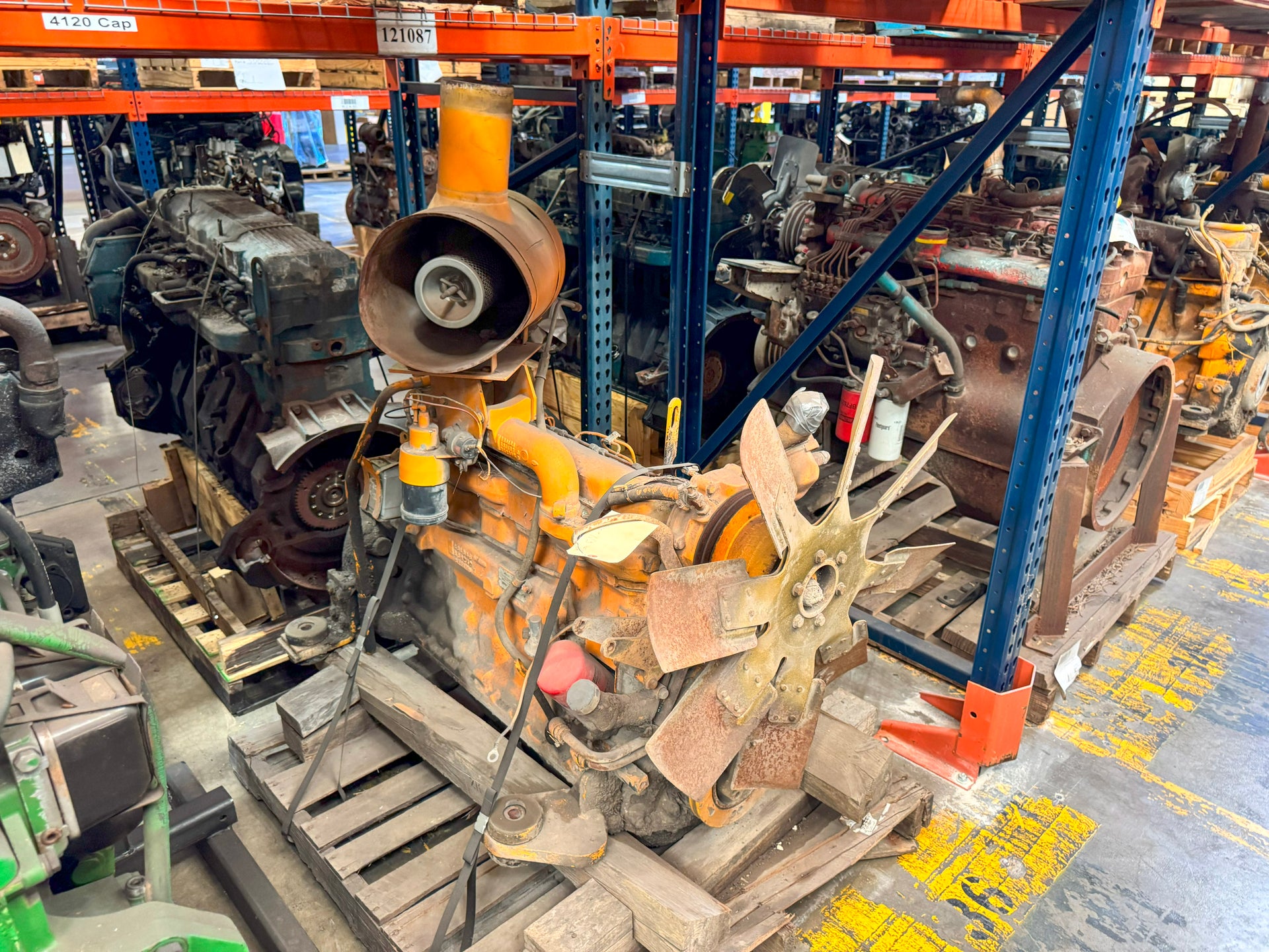 JD6359C - John Deere 6 cylinder, 5.9L Engine