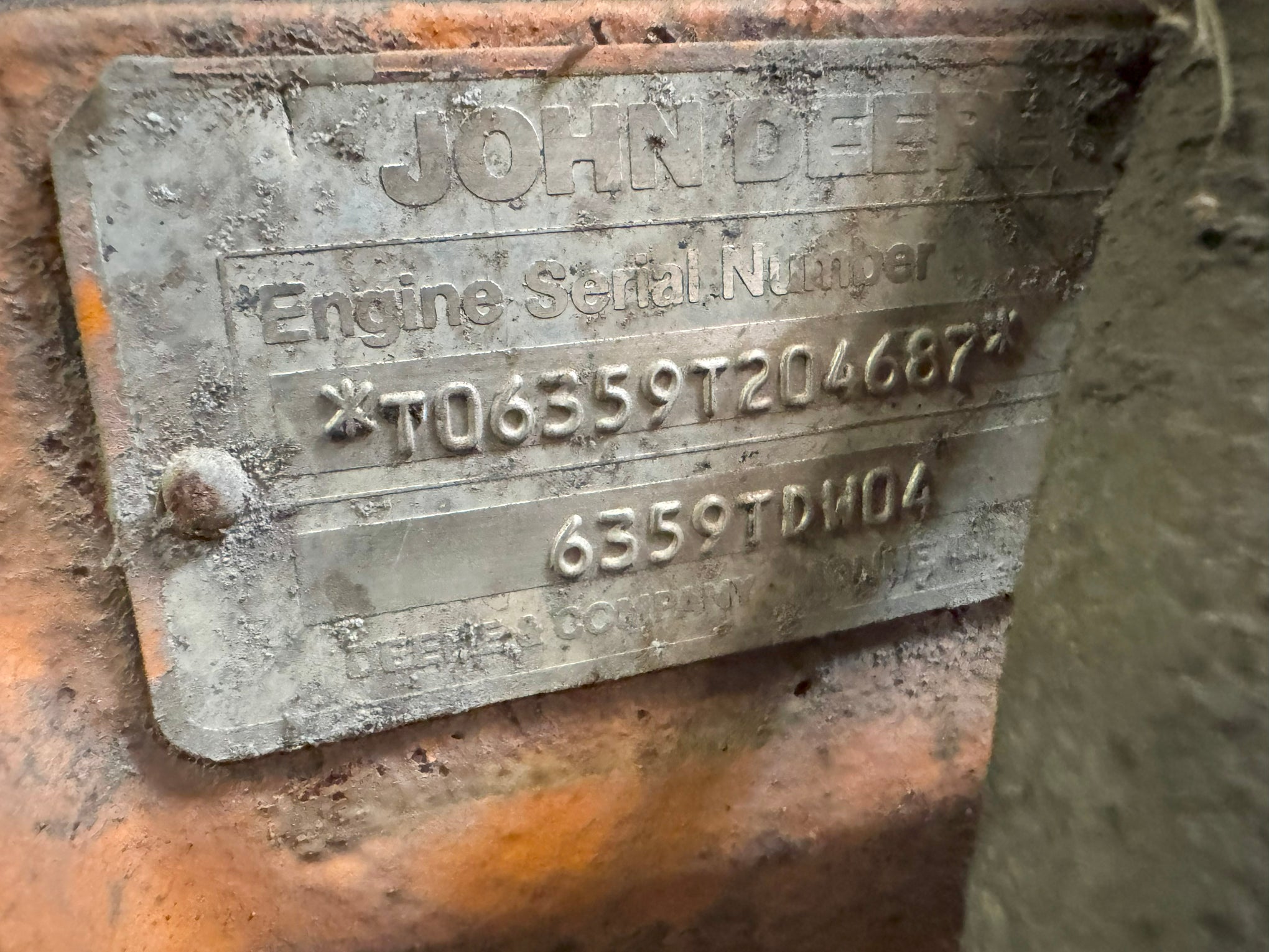 JD6359C - John Deere 6 cylinder, 5.9L Engine Tag