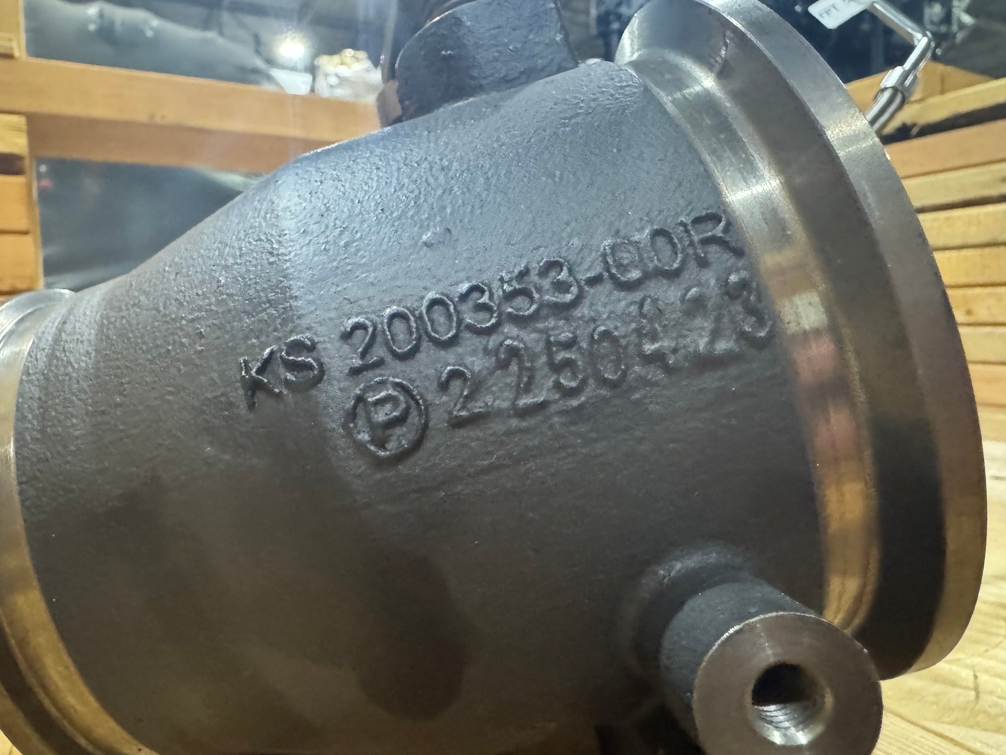 Cursor 13 Control Valve - 5802131397 (Like New Take Off)