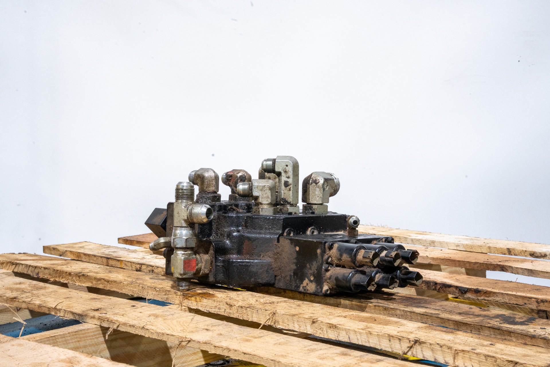 Control Valve - 47647503U for New Holland C245
