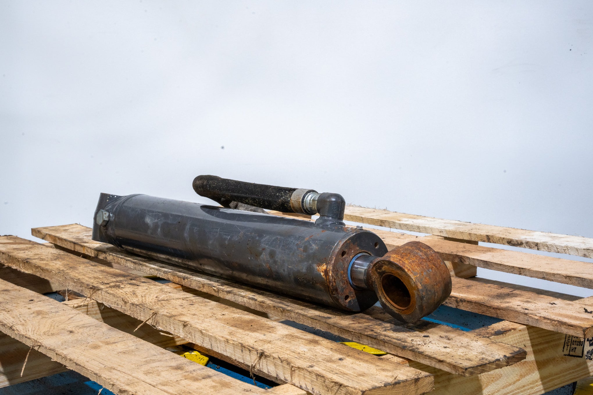 Tilt Cylinders - 47685048U