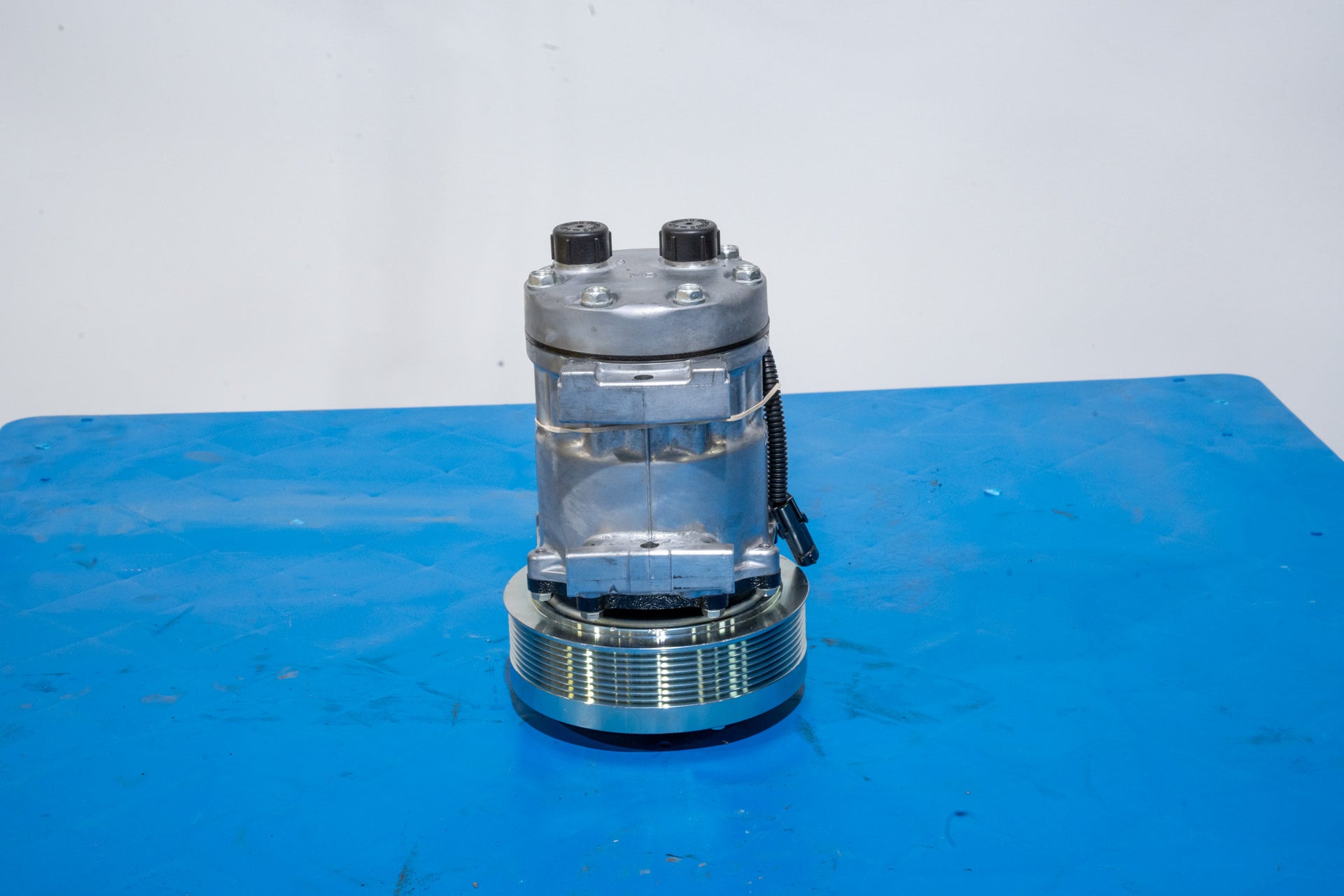 SANDEN AC COMPRESSOR, R134A - 84290377